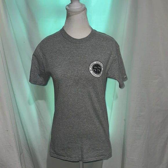 Simply Southern Gray Short Sleeve Tee Lacrosse is Life size small - Picture 1 of 3